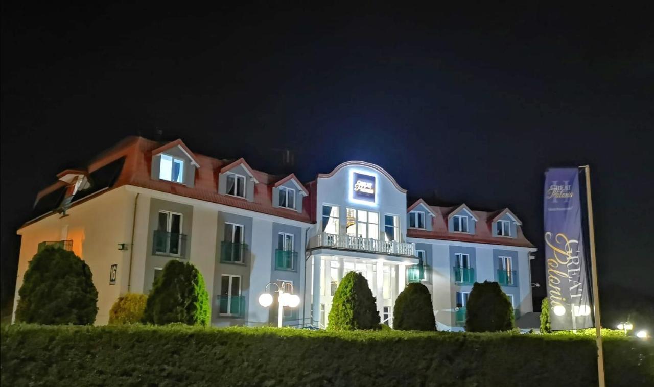 Great Polonia Ustka Bed & Breakfast Exterior photo